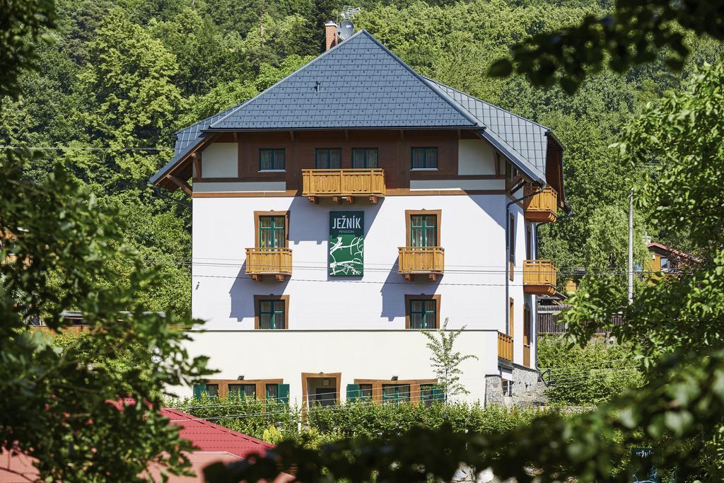 Pension Jeznik Hotel Krnov Exterior photo