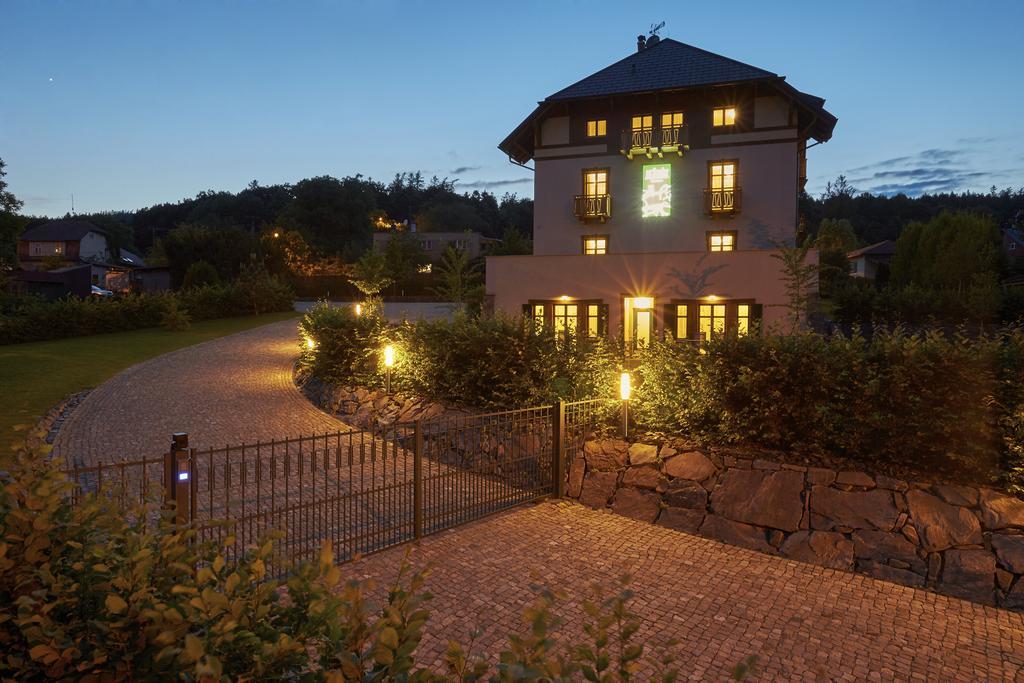 Pension Jeznik Hotel Krnov Exterior photo