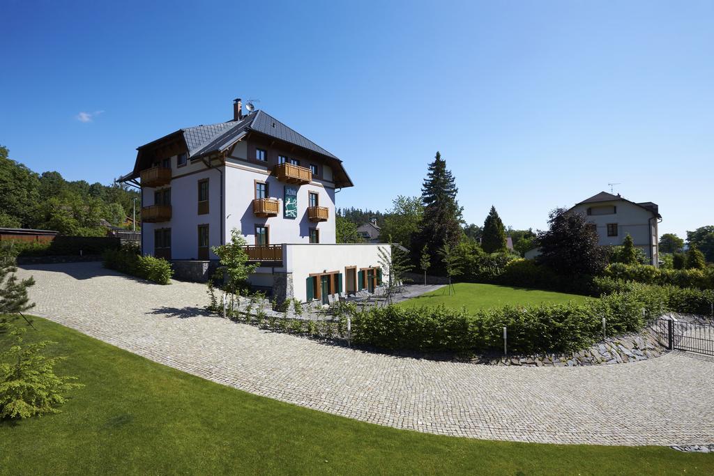 Pension Jeznik Hotel Krnov Exterior photo